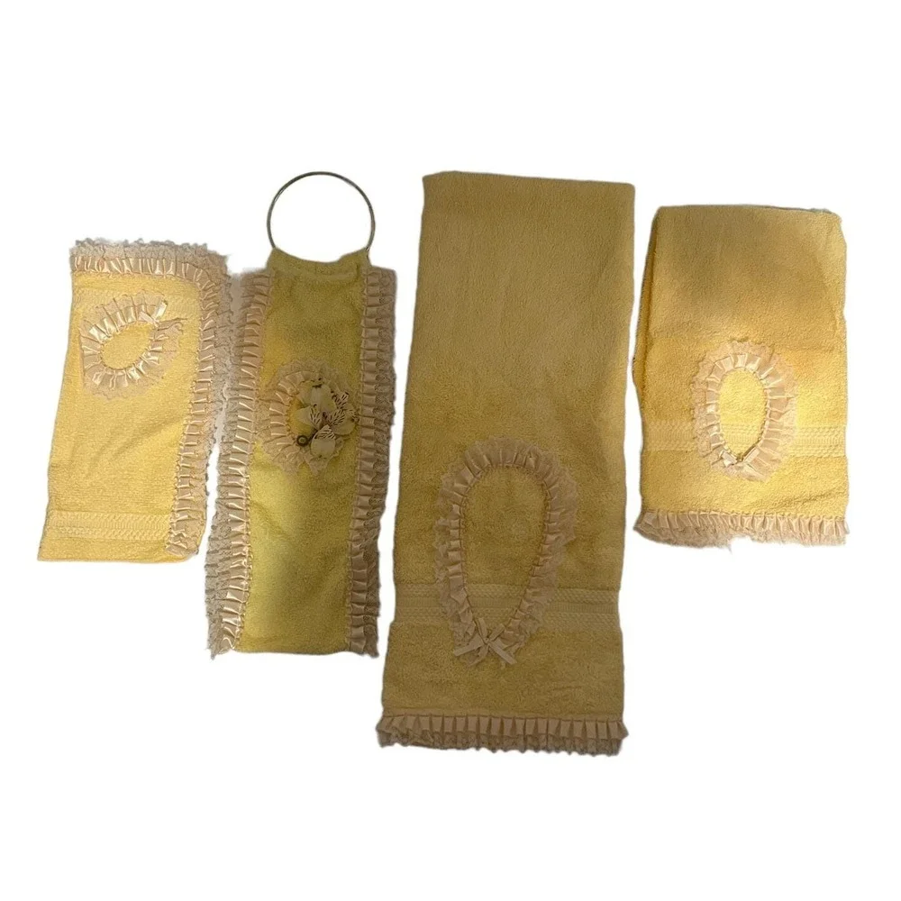 Vintage Cannon Bath Towel Set Decorative 4 Piece Lace Yellow Cottagecore
